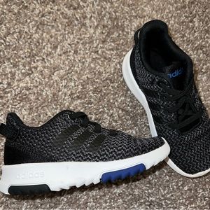 Toddler boys size 8 Tr 2.0 Adidas Shoes.